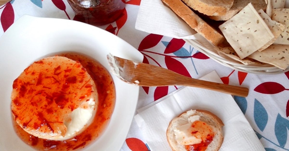 Queijo cremoso com geleia de pimenta COZINHANDO PARA 2 OU 1
