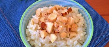 Arroz de coco com castanhas