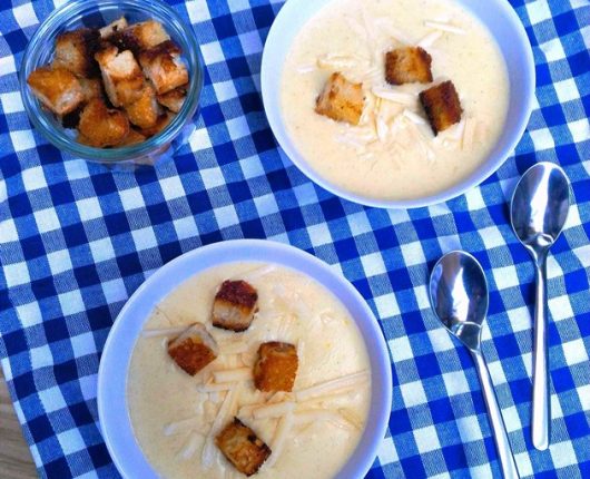 Beer cheese soup (sopa de cerveja com queijo)