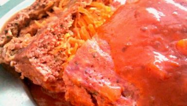 Bolo de carne recheado