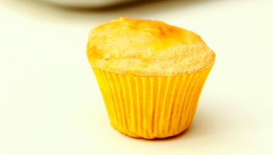 Bolinho brevidade com calda de laranja (sem glúten e sem lactose)
