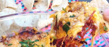 Carne à mexicana com queijo gratinado