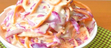 Coleslaw (salada agridoce de repolho e cenoura)