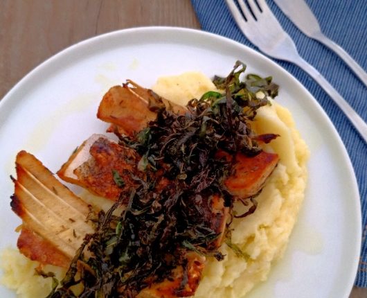 Costelinha de tambaqui com crisps de taioba