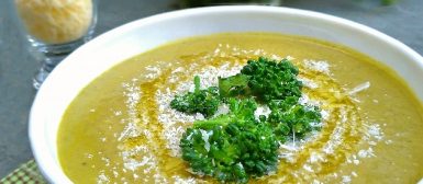 Sopa creme de brócolis (vegana)