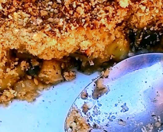 Crumble salgado de legumes e queijo