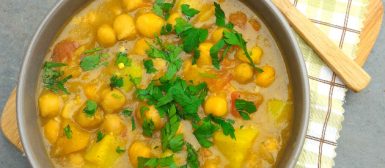 Curry de grão de bico com legumes