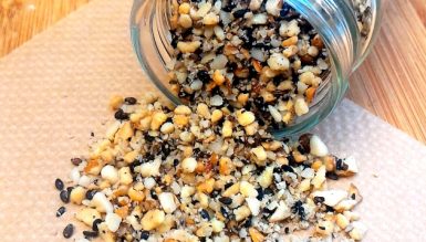Dukkah (mix crocante de especiarias, grãos e oleaginosas)