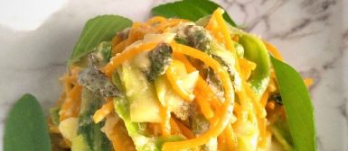 Espaguete com abobrinha e hortelã da Paola Carosella