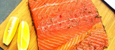 Salmão curado (Gravlax caseiro)