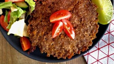 Kibe de carne com quinoa no forno