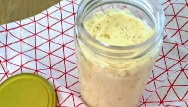 Maionese caseira a jato (pronta em menos de 1 minuto!)