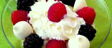 Merengue de frutas vermelhas