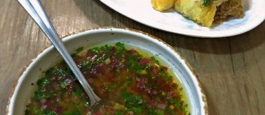 Molho chimichurri (“vinagrete” argentino de ervas)