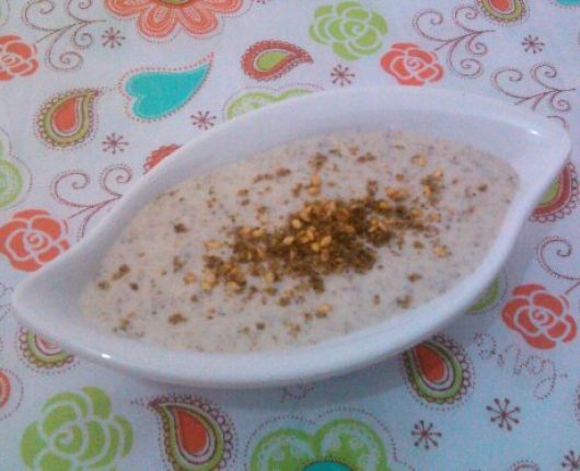 Molho de iogurte com zaatar