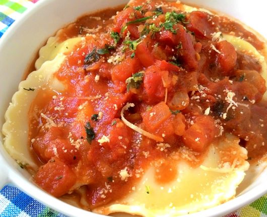 Molho de tomate à Luciana (com tomates italianos frescos e temperinhos)