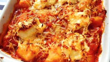 Nhoque gratinado com queijo cremoso