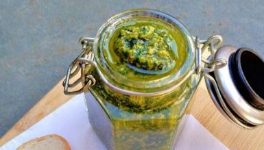 Pesto de folhas da couve flor