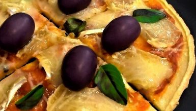 Pizza de crepioca na frigideira (sem glúten)