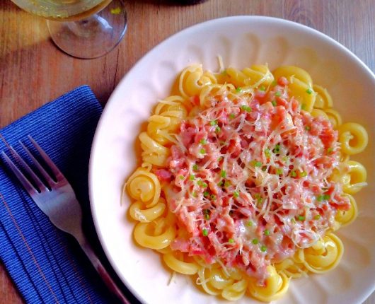 Ragù bianco (molho de linguiça com queijo cremoso)