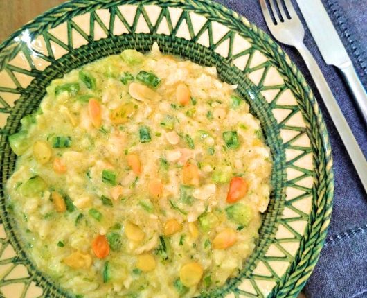 Risoto de abobrinha com queijo de cabra e amêndoas