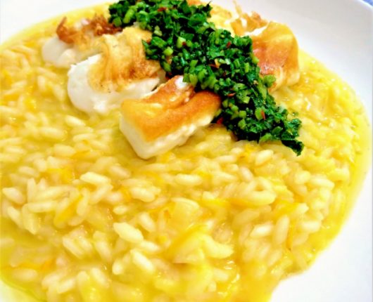 Risoto de cenoura na pressão com queijo grelhado