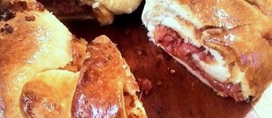 Pão tipo rosca de calabresa