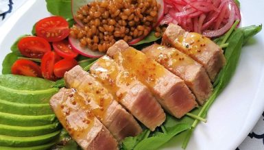 Salada com atum fresco