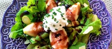 Salada de figo com queijo de cabra, amêndoas e redução de balsâmico
