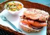 Sanduíche de salmão defumado e cream cheese (Lachs-Sandwich mit Frischkäse)