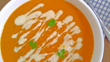 Sopa de cenoura com abóbora