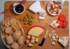 Tábua de queijos: o que servir e como montar?