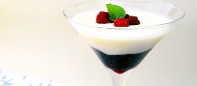 Taça de framboesas com creme light de limão