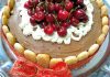 Torta charlotte de chocolate e doce de leite