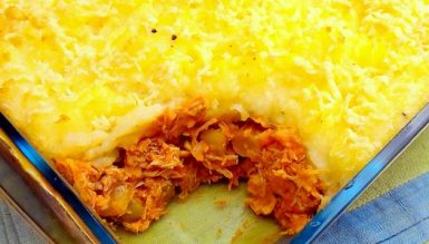 Torta Madalena de frango com legumes