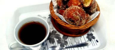 Bolinhos de chuva com banana