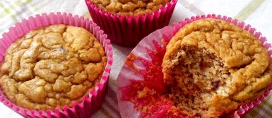 Bolinho fit do bem com castanhas, coco, passas e canela (sem açúcar, sem óleo, sem glúten, sem lactose)