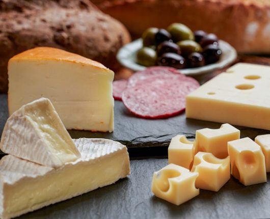 Ligações Saborosas: os queijos franceses nas mesas brasileiras
