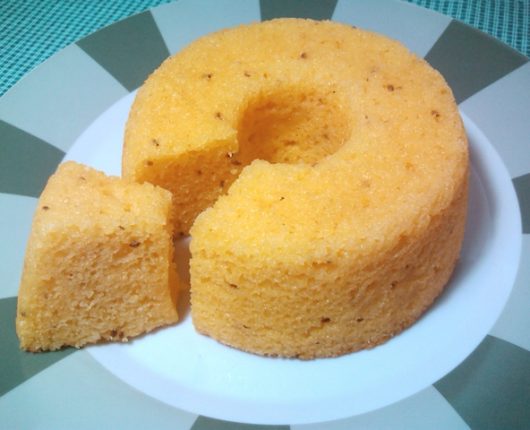 Bolo de fubá com (ou sem) erva doce muito fácil