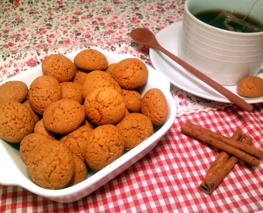 Biscoitinhos de canela (petit fours)