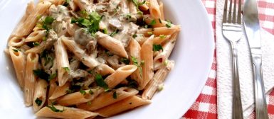 Molho cremoso de sardinha com limão e ervas