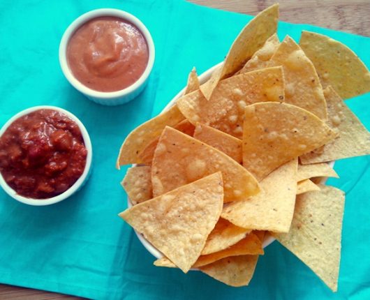 Nachos mexicanos (tortilhas crocantes de milho — tipo Doritos)