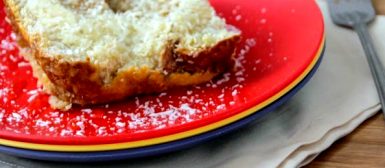 [VÍDEO] Pudim de pão amanhecido com coco