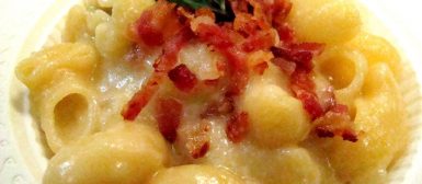 O III Encontro Gourmet e um Pipe rigate com batatas, queijos e bacon