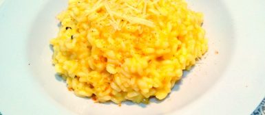 [VÍDEO] Risotto alla Milanese (risoto de açafrão)