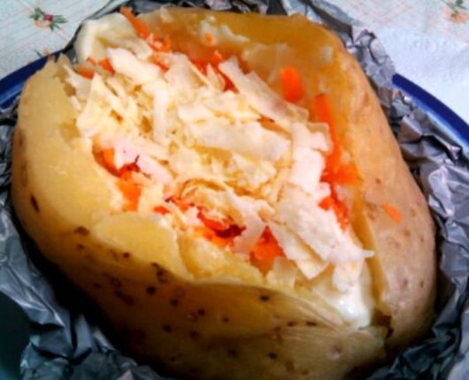 Batata assada no microondas (Baked potato)