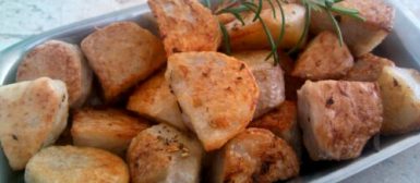 Inhames dourados ao forno