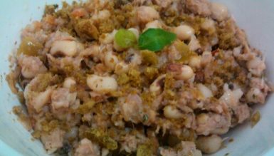 Salada de feijão fradinho e atum