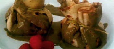 Trouxinhas de espinafre com frango