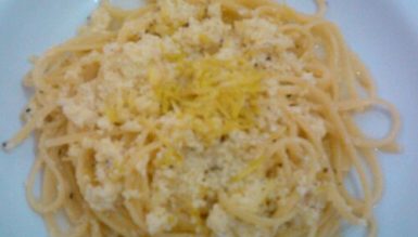 Spaghetti al limone siciliano (espaguete ao limão)